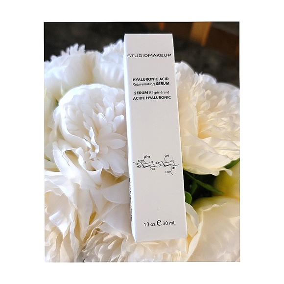 NEW- Studio Makeup Hyaluronic Acid Serum - Picture 1 of 8